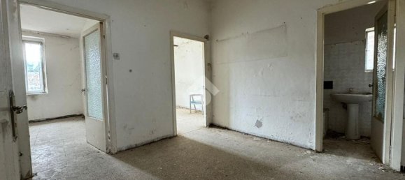 4 rooms Apartment in Bevagna, Italy No. 145288 8