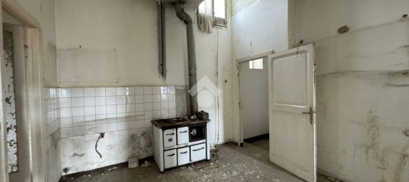 4 rooms Apartment in Bevagna, Italy No. 145288 11