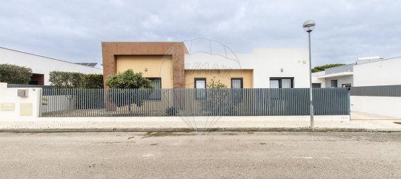 3 غرف نوم منزل في Setubal, Portugal رقم 178661 2