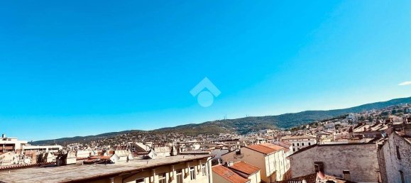 2 rooms Apartment in Trieste, Italy No. 299164 2
