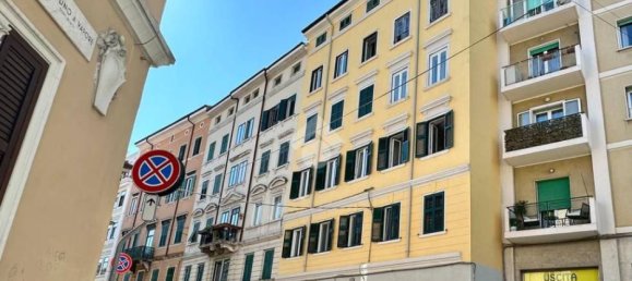 2 rooms Apartment in Trieste, Italy No. 299164 23