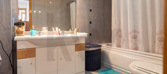 Apartamento de 3 dormitorios en Amadora, Portugal No. 100144 41