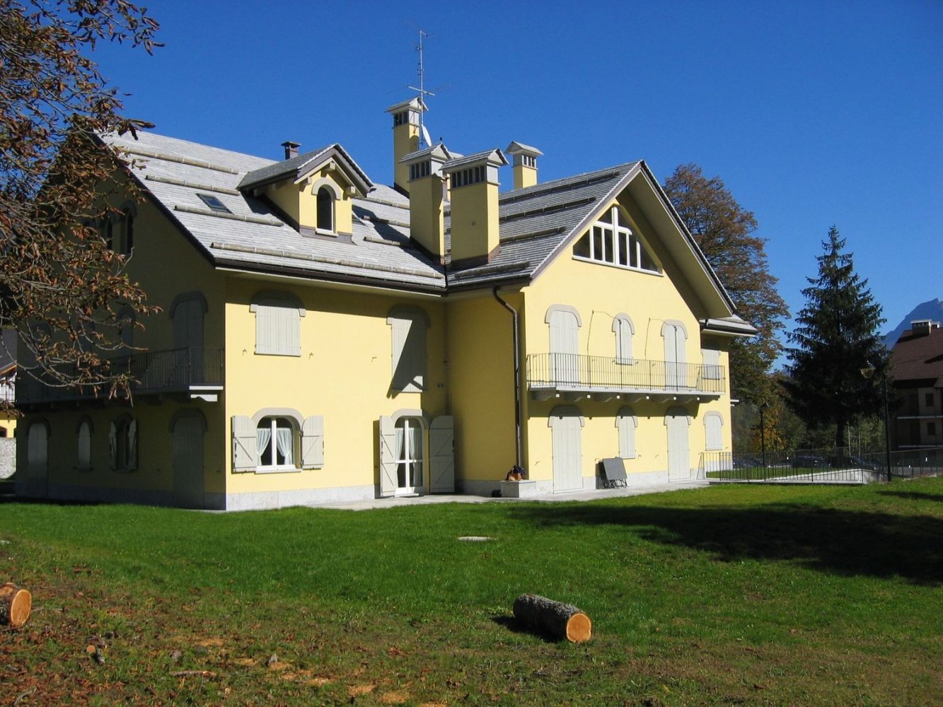 2 rooms Apartment in Craveggia, Italy No. 151031