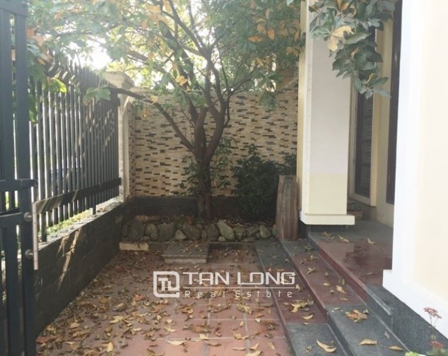 4 bedrooms Villa in Tay Ho, Vietnam No. 229