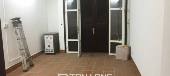 4 bedrooms Villa in Tay Ho, Vietnam No. 229 12