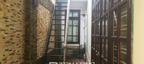 4 bedrooms Villa in Tay Ho, Vietnam No. 229 3