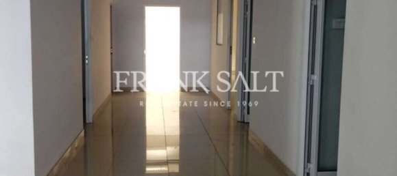 Escritório em Balzan, Malta N.º 13232 5