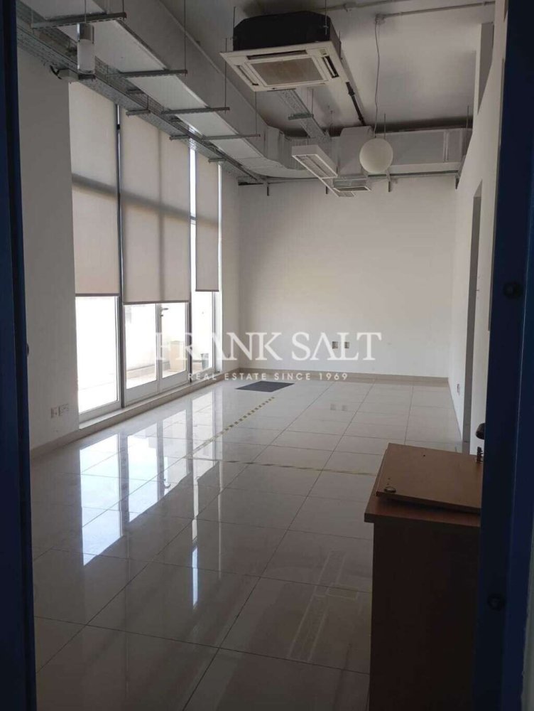 Escritório em Balzan, Malta N.º 13232