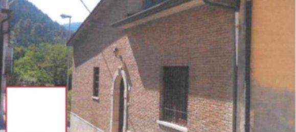 5 rooms Apartment in San Nicola Baronia, Italy No. 93705 4