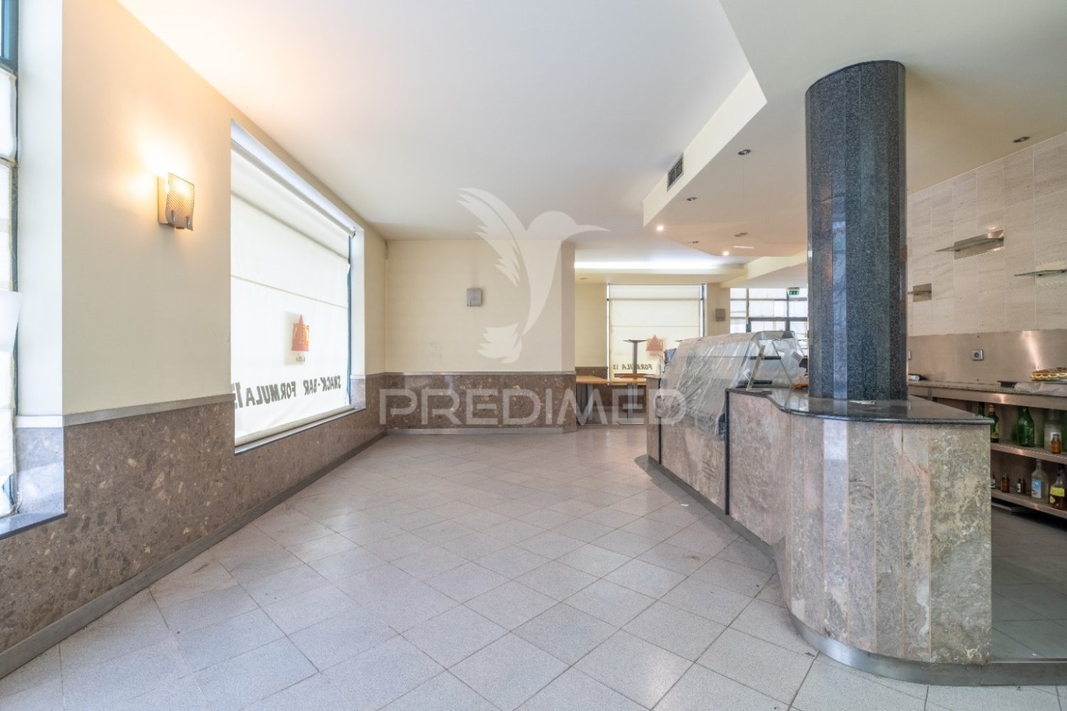 138m² Commercial property in Aguas Santas, Portugal No. 214710