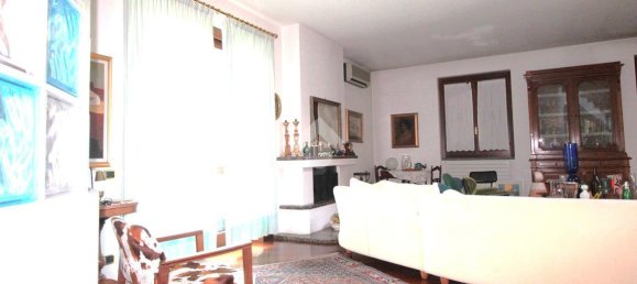 7 rooms Villa in Aicurzio, Italy No. 125076 24