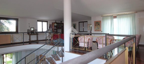 7 rooms Villa in Aicurzio, Italy No. 125076 17