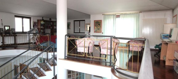 7 rooms Villa in Aicurzio, Italy No. 125076 9