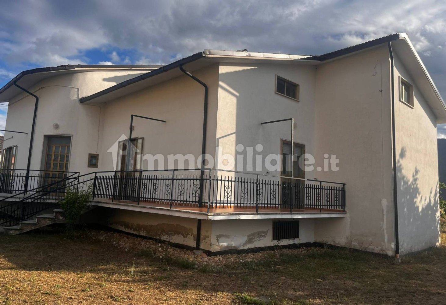 3 غرف نوم فيلا في Trasacco, Italy رقم 340599