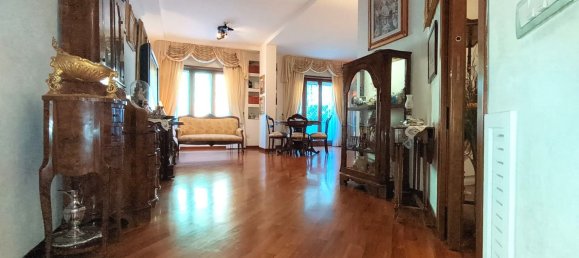 5غرفة منزل ذو طابقين في Naples, Italy رقم 98071 29