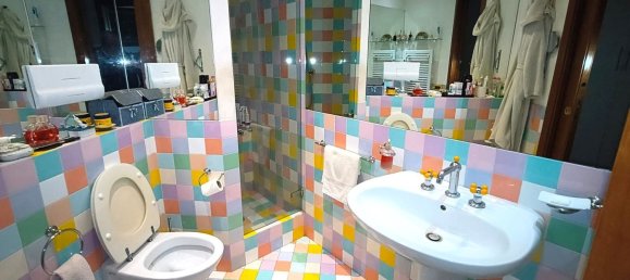 5غرفة منزل ذو طابقين في Naples, Italy رقم 98071 22