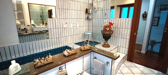 5غرفة منزل ذو طابقين في Naples, Italy رقم 98071 27