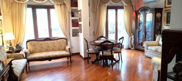5غرفة منزل ذو طابقين في Naples, Italy رقم 98071 28