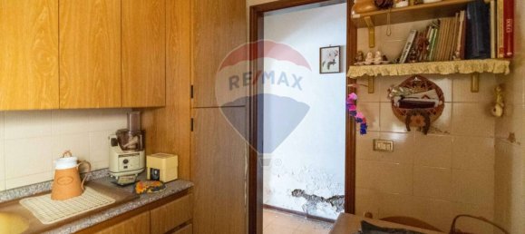 Apartamento de 3 dormitorios en Paternò, Italy No. 56068 16