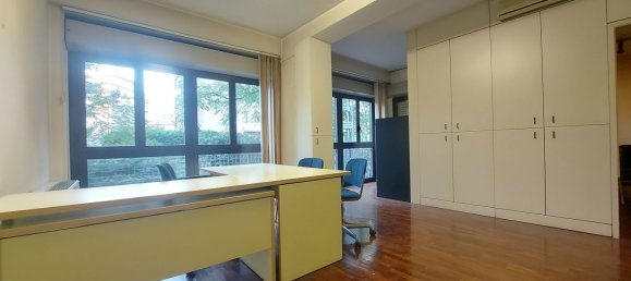 3 rooms Apartment in Perugia, Italy No. 190940 4
