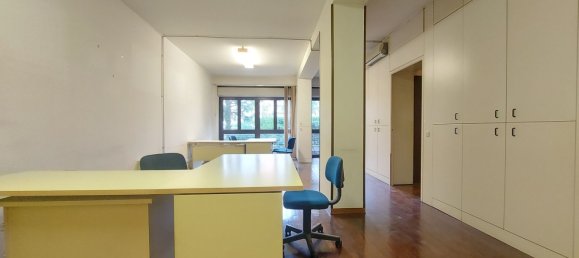 3 rooms Apartment in Perugia, Italy No. 190940 5