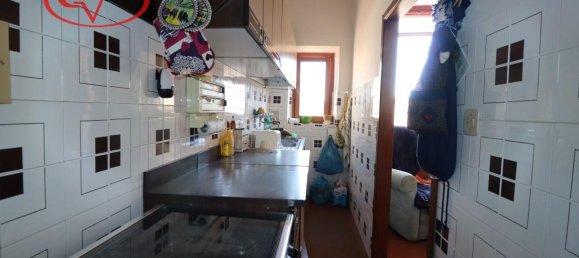 5 rooms Apartment in Montevarchi, Italy No. 237499 7