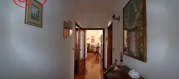 5 rooms Apartment in Montevarchi, Italy No. 237499 14