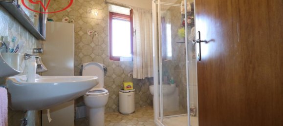 5 rooms Apartment in Montevarchi, Italy No. 237499 16