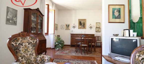 5 rooms Apartment in Montevarchi, Italy No. 237499 18