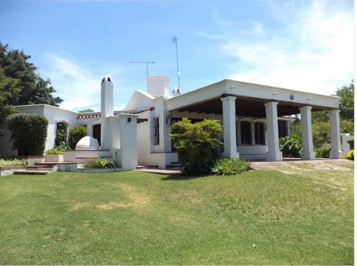 5 bedrooms House in Cordoba, Argentina No. 3748