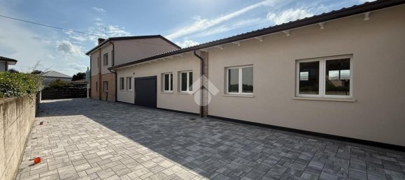 1 bedroom Villa in Tombolo, Italy No. 350075 11