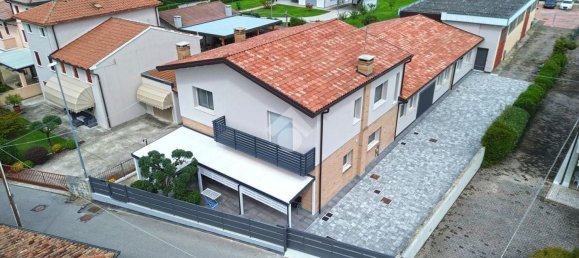 1 bedroom Villa in Tombolo, Italy No. 350075 2