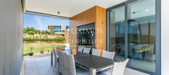 5 Schlafzimmer Villa in Albufeira, Portugal, Nr. 201569 8