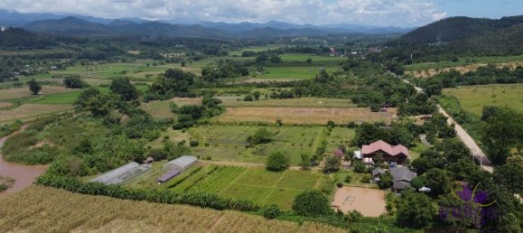 4 bedrooms House in Chiang Mai, Thailand No. 26931 2