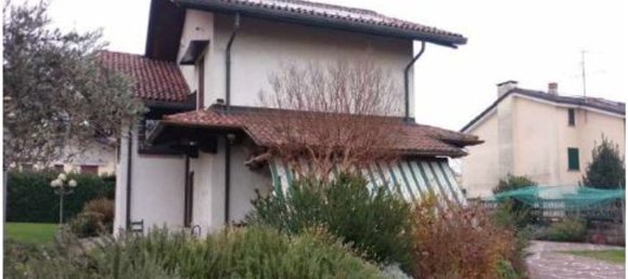 5 rooms Apartment in Monza, Italy No. 5364 18