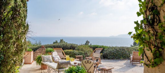 4 Schlafzimmer Schlösser in Rayol-Canadel-sur-Mer, France, Nr. 99953 11