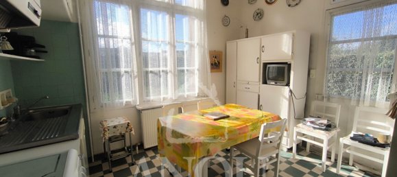 Casa de 7 dormitorios en Brou, France No. 217584 8