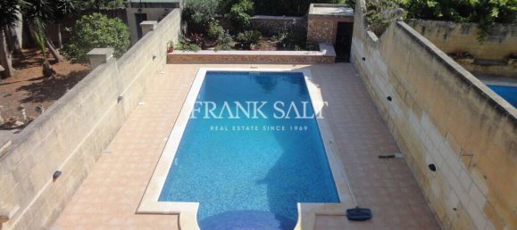 Дом с 4 спальнями в Айнсилем, Мальта № 5547 2