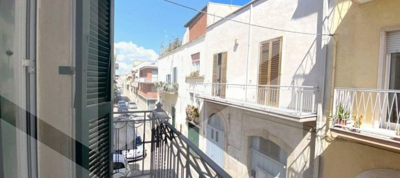 6-salle Appartement à Andria, Italy No. 16382 4