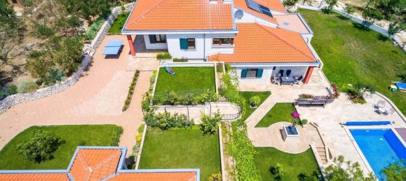 5 غرف نوم فيلا في Trogir, Croatia رقم 153 3