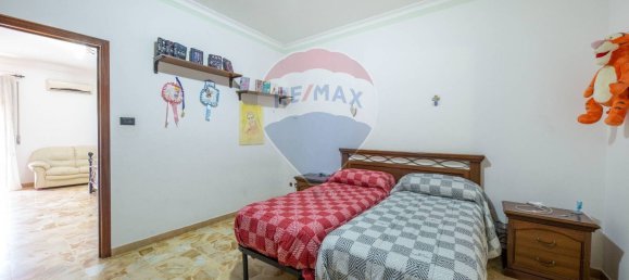 5 rooms Apartment in Catania, Italy No. 64785 17