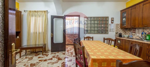 5 rooms Apartment in Catania, Italy No. 64785 8