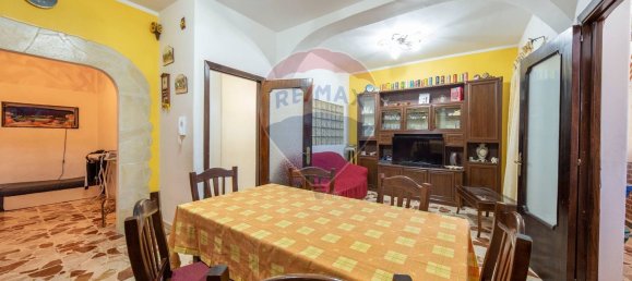 5 rooms Apartment in Catania, Italy No. 64785 35