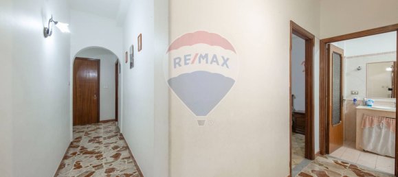 5 rooms Apartment in Catania, Italy No. 64785 28