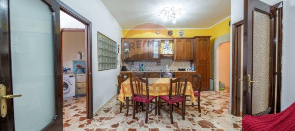 5 rooms Apartment in Catania, Italy No. 64785 5