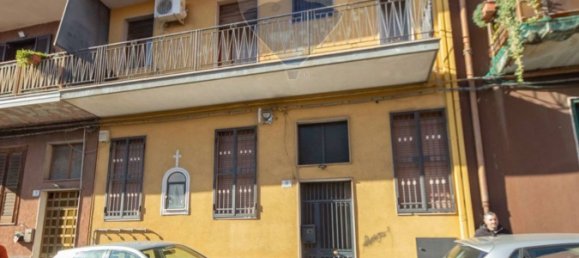 5 rooms Apartment in Catania, Italy No. 64785 44
