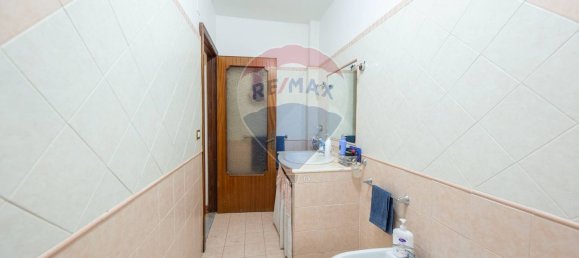 5 rooms Apartment in Catania, Italy No. 64785 12