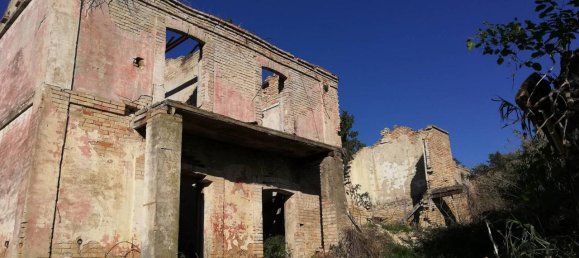 10غرفة منزل في Monteodorisio, Italy رقم 23833 23