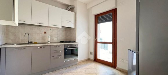 3-salle Appartement à Monterotondo, Italy No. 273793 10