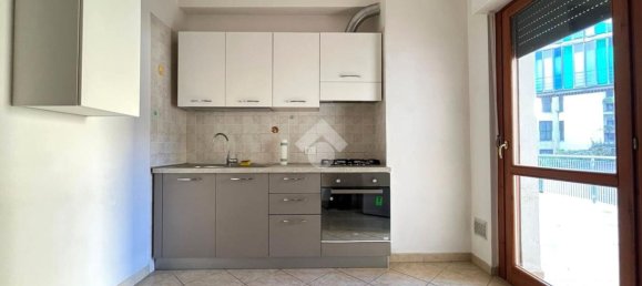 3-salle Appartement à Monterotondo, Italy No. 273793 9